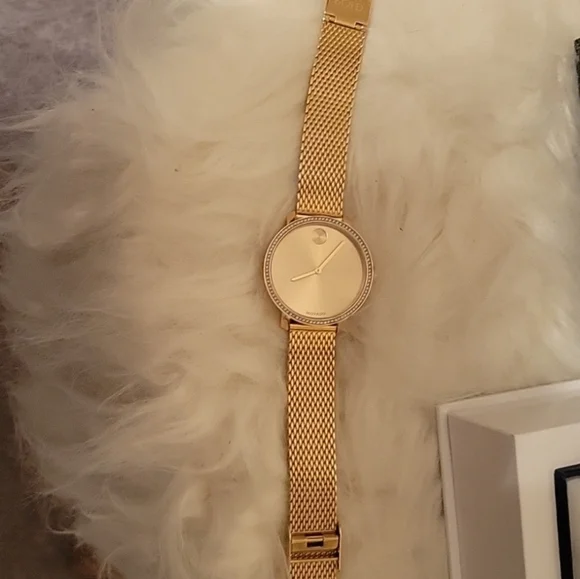 Movado Gold Women's Watch - Picture 4 of 11